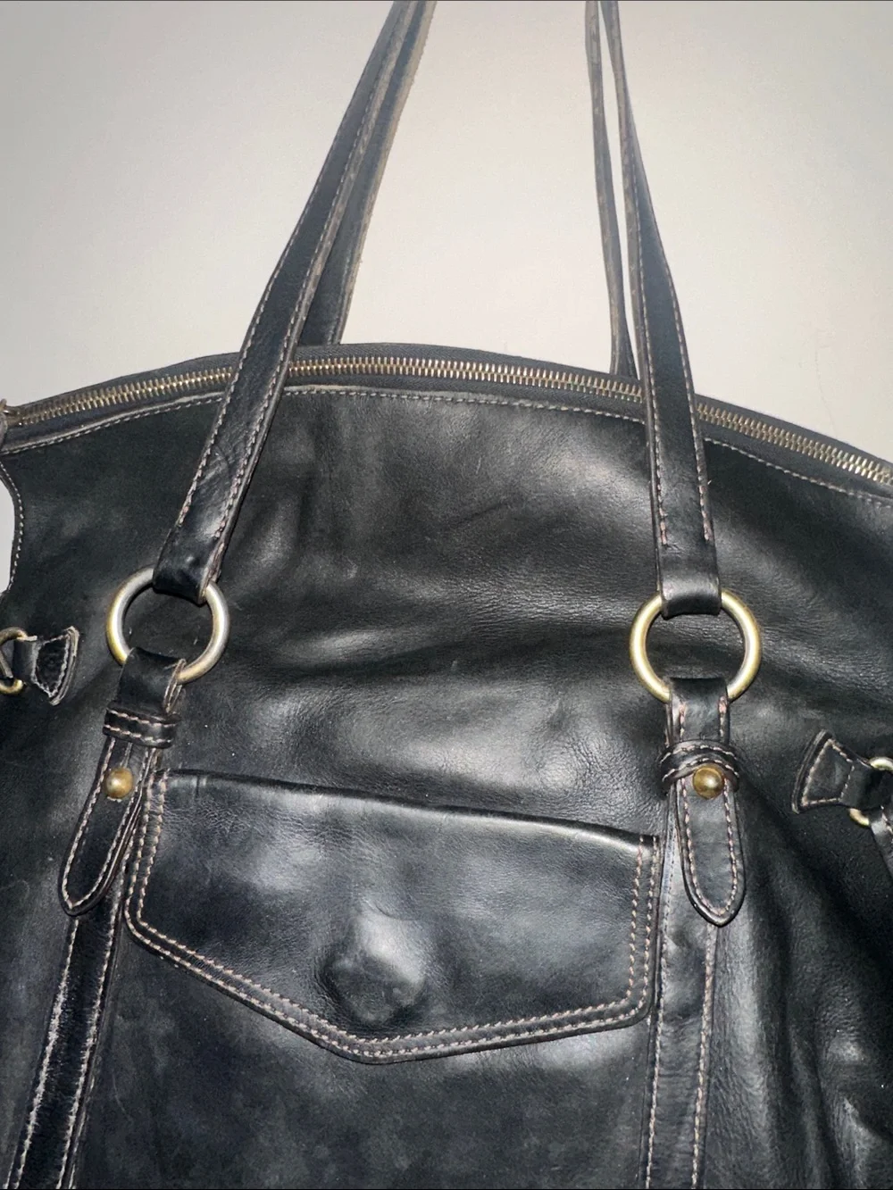 Dooney & Bourke black weekender large heavy leather bag with zipper